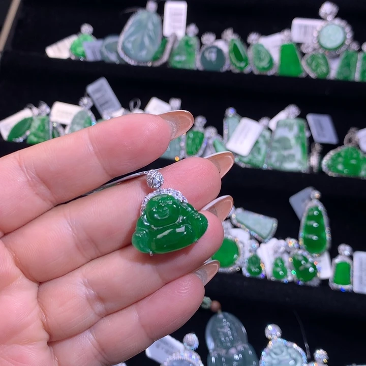 【闪购商品】颈饰银S925镶嵌翡翠天然翡翠