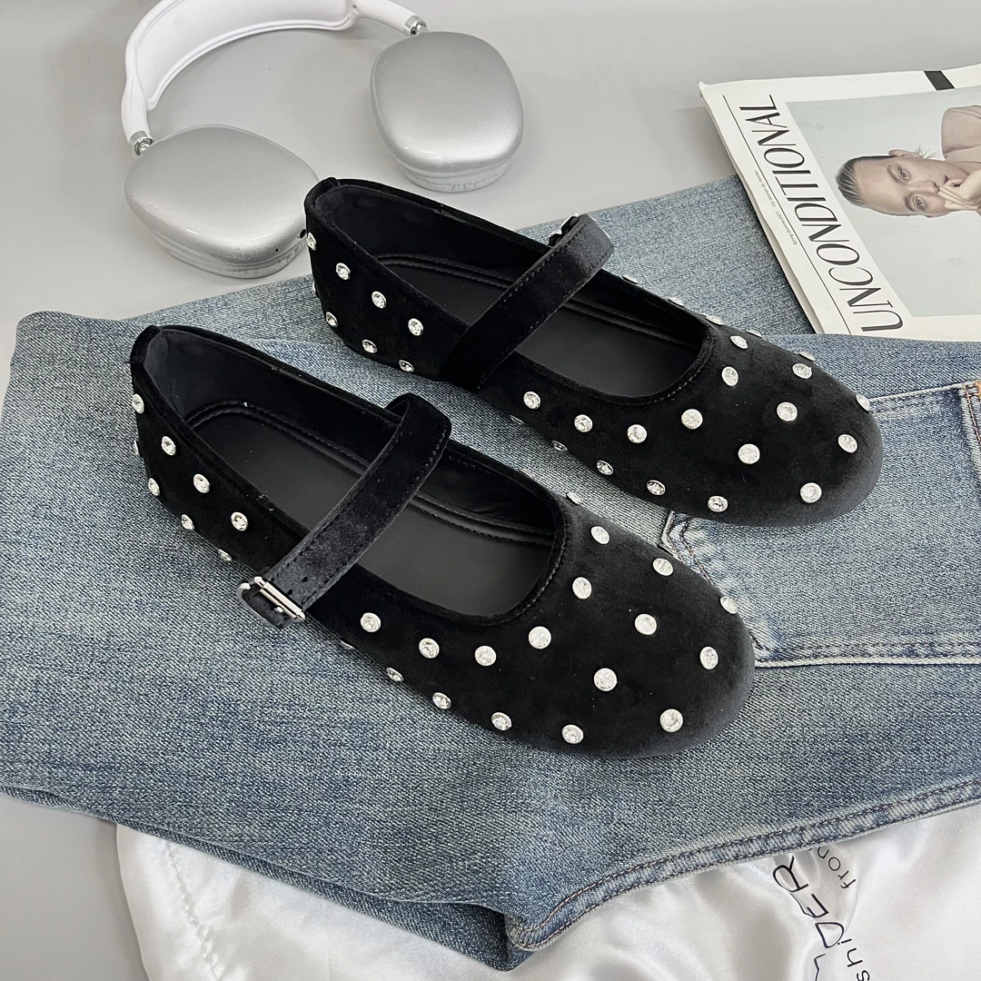 【唯品专属】9183-01春季新款浅口铆钉百搭时尚舒适平底单鞋