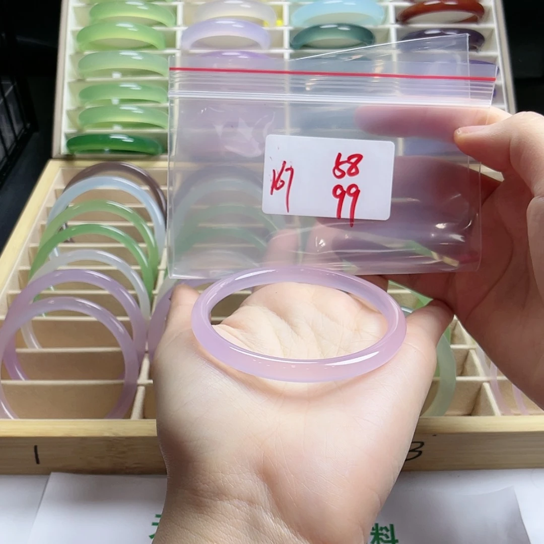 【闪购商品】玛瑙/玉髓手镯未镶嵌2****?