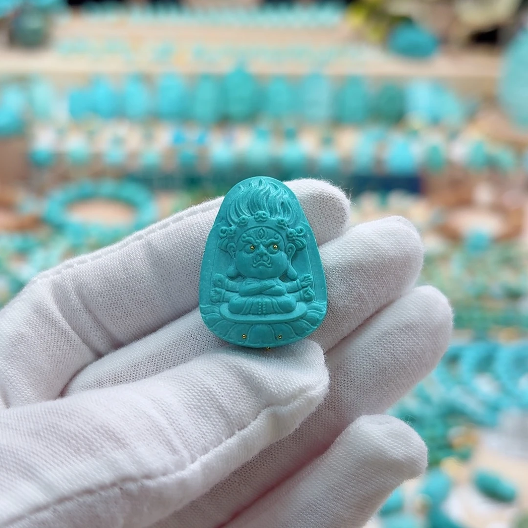 绿松石未镶嵌珠宝奇石