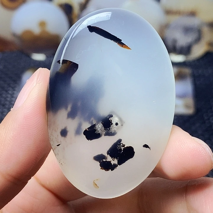 玛瑙/玉髓未镶嵌珠宝半成品