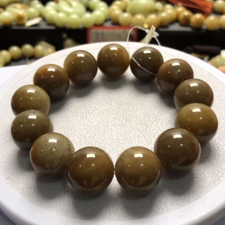 和田玉手串未镶嵌卡18