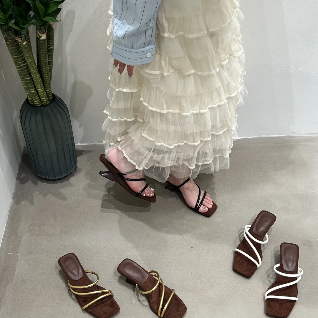 888-9 简约方头露趾后空鞋夏季双带粗跟高跟一字带凉拖鞋