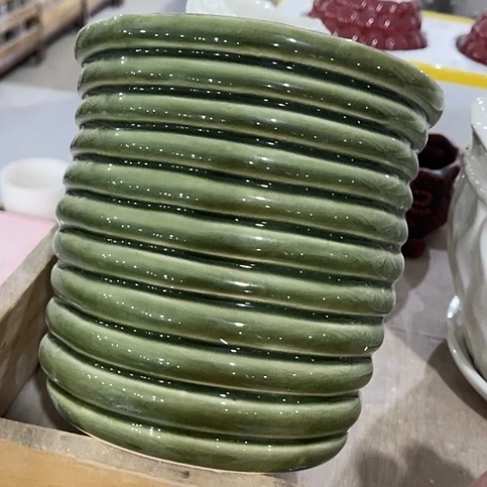 多肉绿植陶瓷花盆9.9包邮，有孔