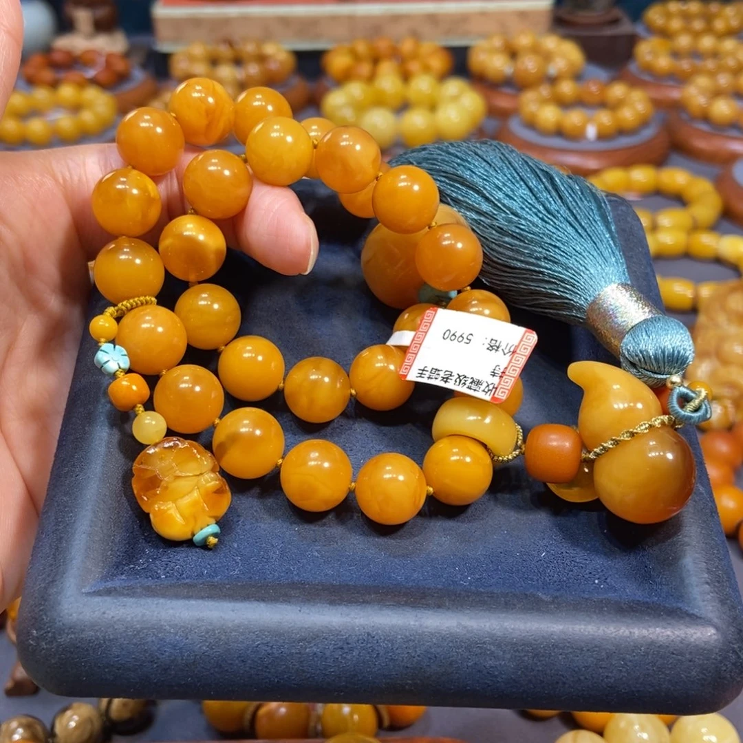 波***售琥珀颈饰未镶嵌蜜蜡