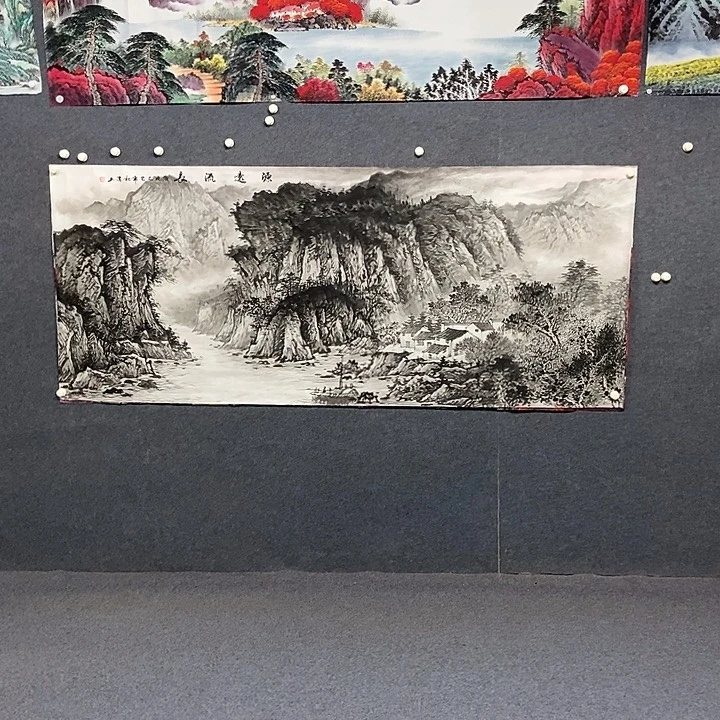 国画小八尺水墨一副