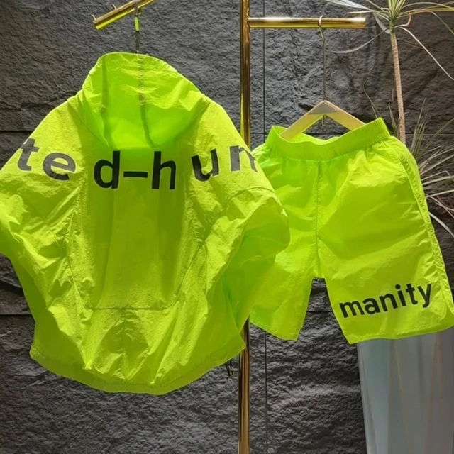 特大码300斤夏季连帽长袖防晒衣套装男运动服外套休闲短裤两件套2