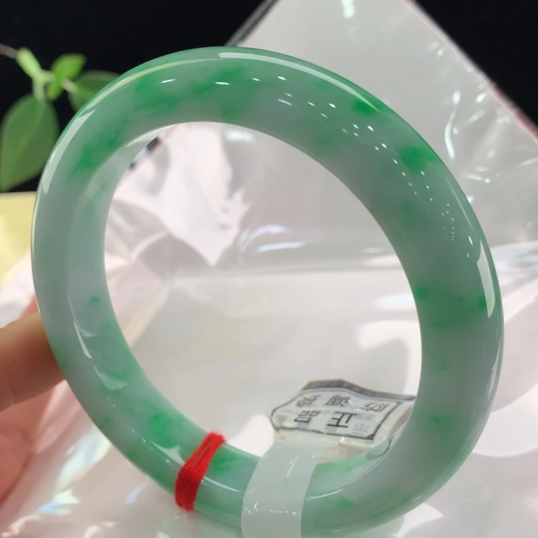翡翠未镶嵌手镯0261