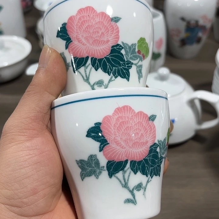 陶杯子杯子，杯子两个