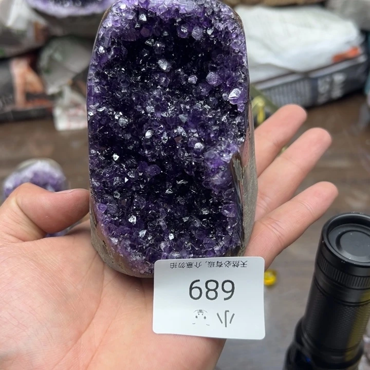 未镶嵌水晶珠宝半成品