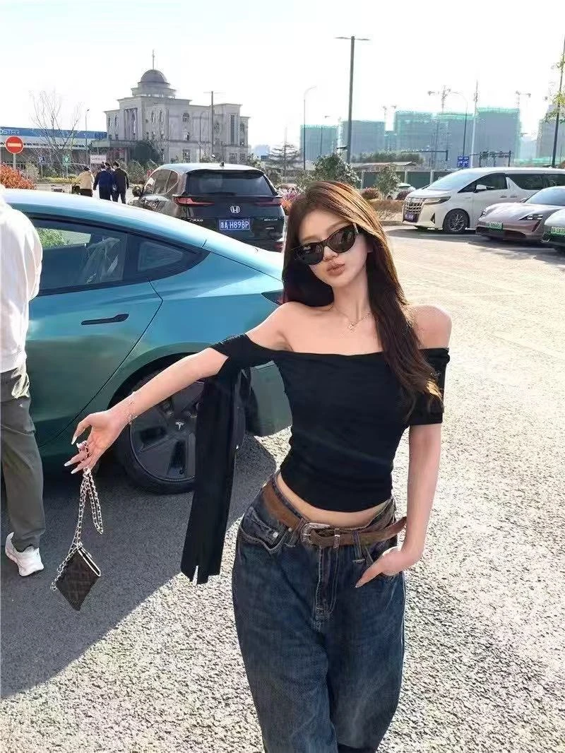 ROU-ROU)JIA辣妹一字肩飘带上衣688R01