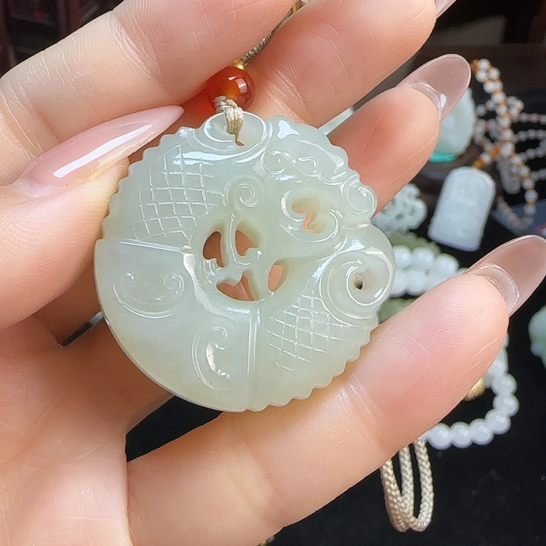 和田玉未镶嵌颈饰定制发货