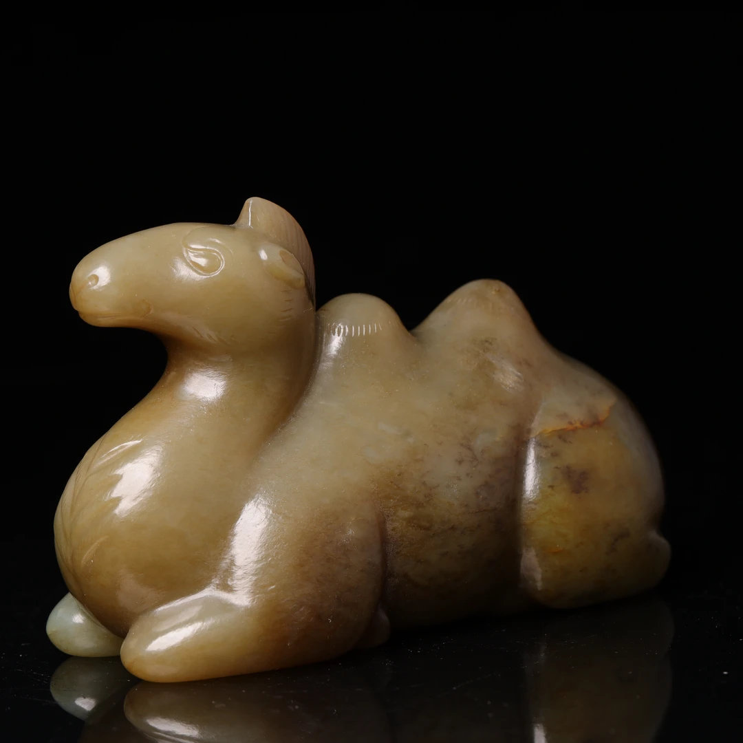 旧藏和田玉骆驼摆件