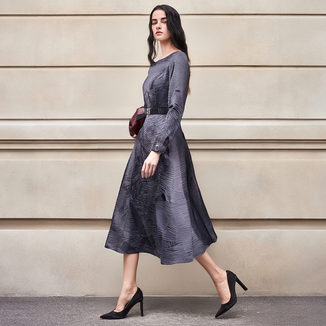 BCBG缎光压皱气质优雅修身型印花裙摆连衣裙蕾丝长裙BMQ06BZ555A