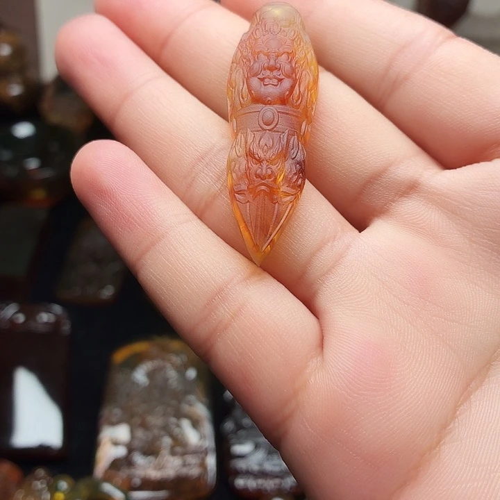 琥珀颈饰未镶嵌3.1