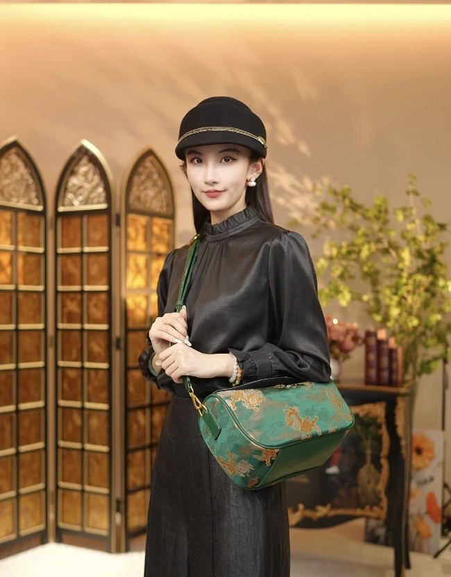 非遗宋锦大包2025新款轻便出游通勤女包手提斜挎软包31*14*16