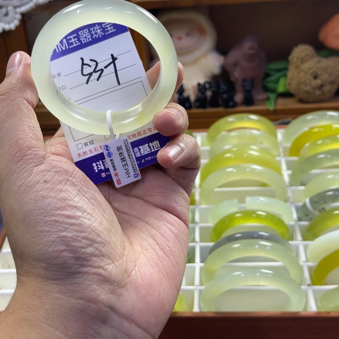 蛇纹石玉未镶嵌手镯338