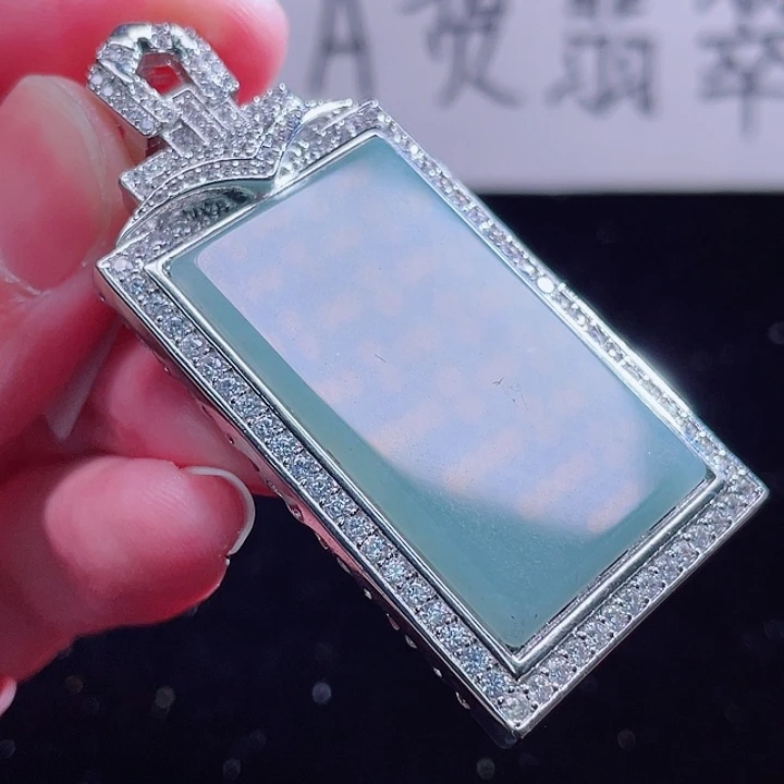 翡翠颈饰未镶嵌999999999