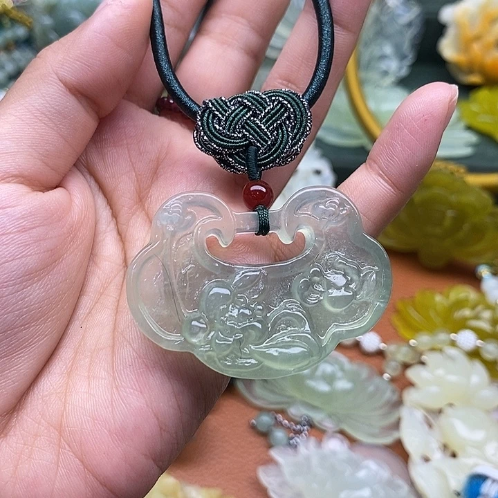 未镶嵌岫玉吊坠毛衣链锁骨链
