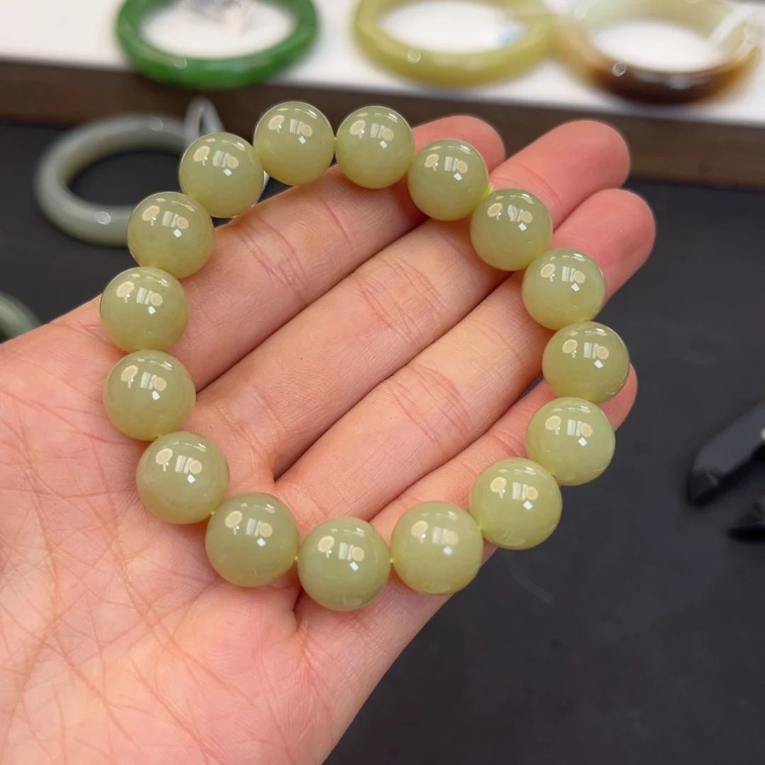 和田玉未镶嵌手镯黄糖卡12