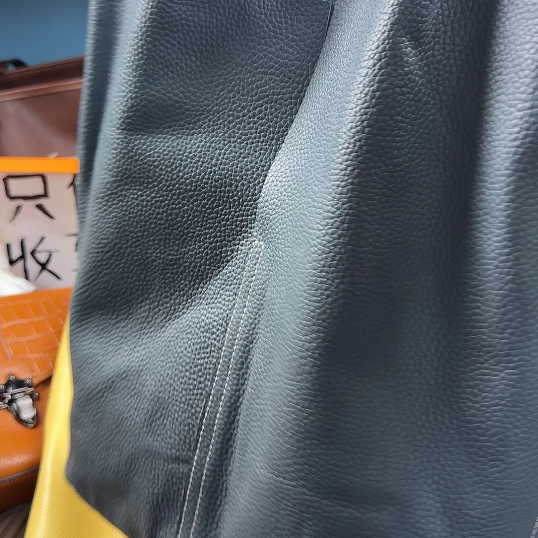 小牛皮（革）水牛皮（革）牛皮小牛皮