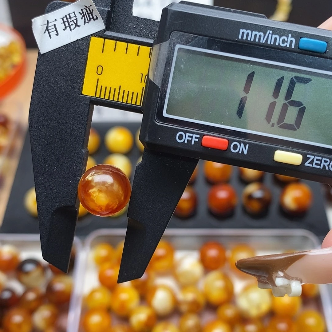 虫珀未镶嵌裸石蜜蜡830