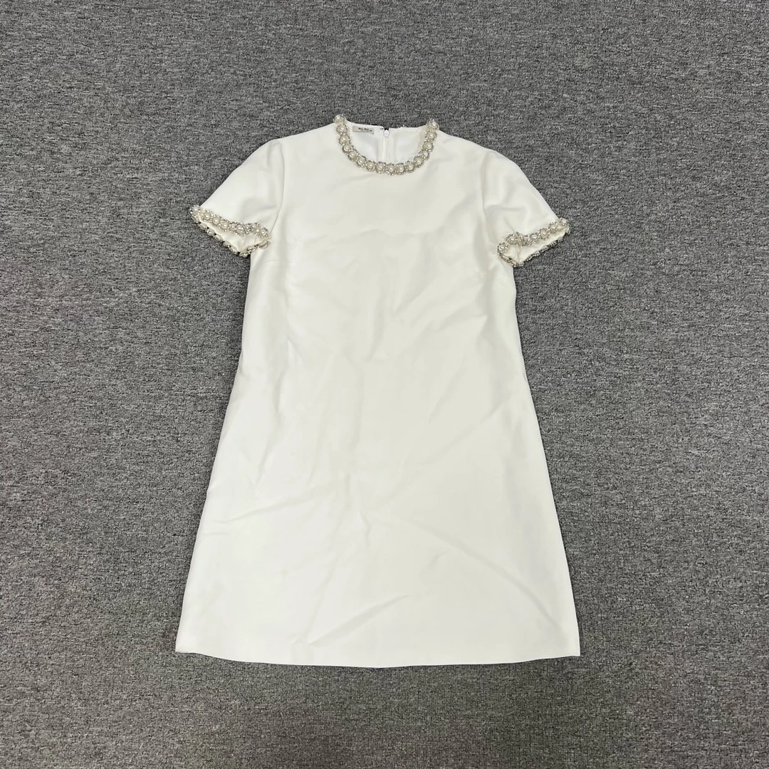 99新 MIU MIU/缪缪 白色 短袖 连衣裙 领口珍珠串珠 40码