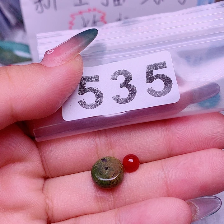 未镶嵌南红玛瑙珠宝奇石