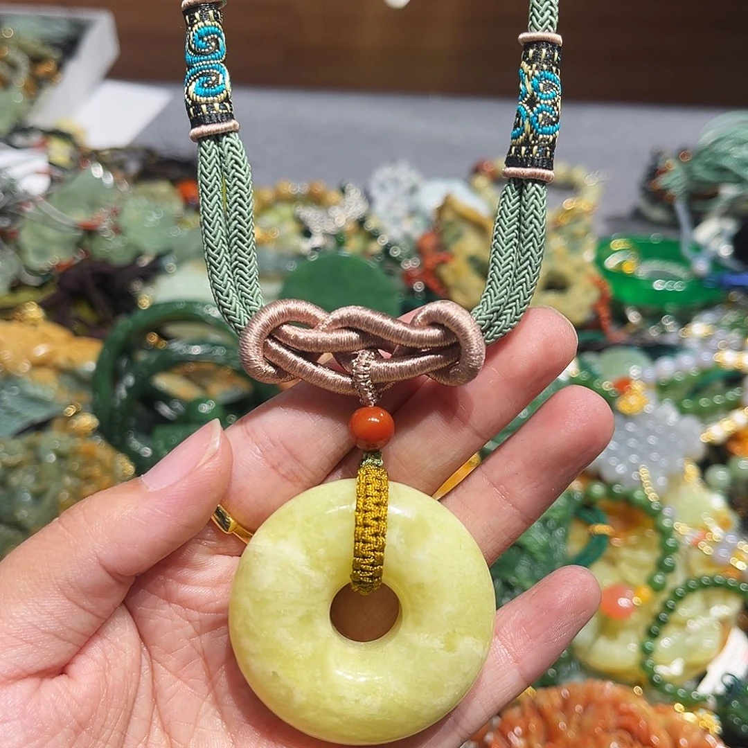 未镶嵌岫玉毛衣链
