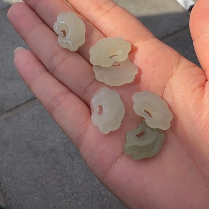 和田玉未镶嵌颈饰拍一发一