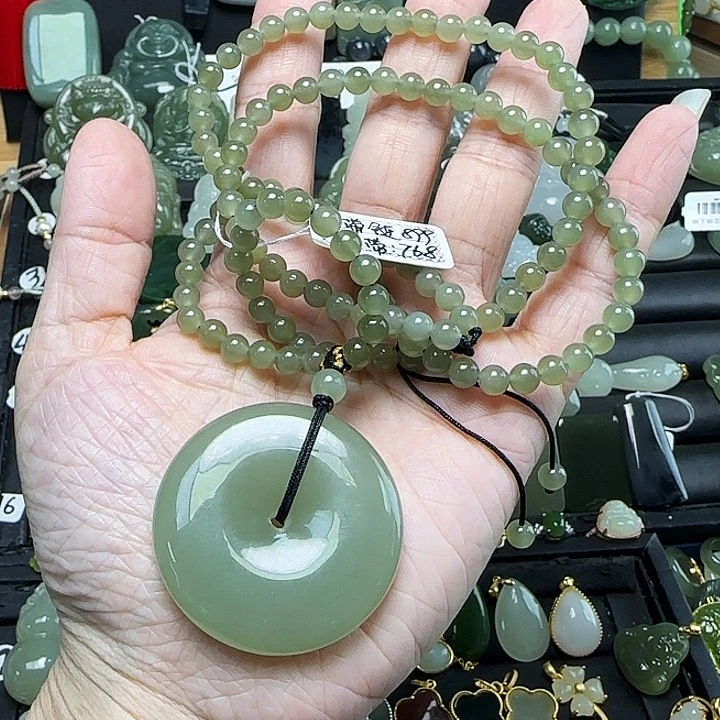 颈饰未镶嵌和田玉我***哥