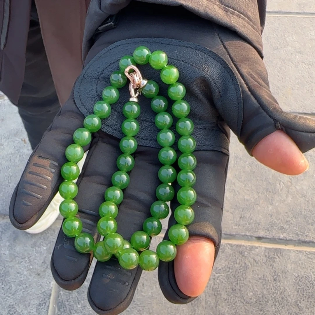 和田玉未镶嵌颈饰卡十妈妈链辣阳绿