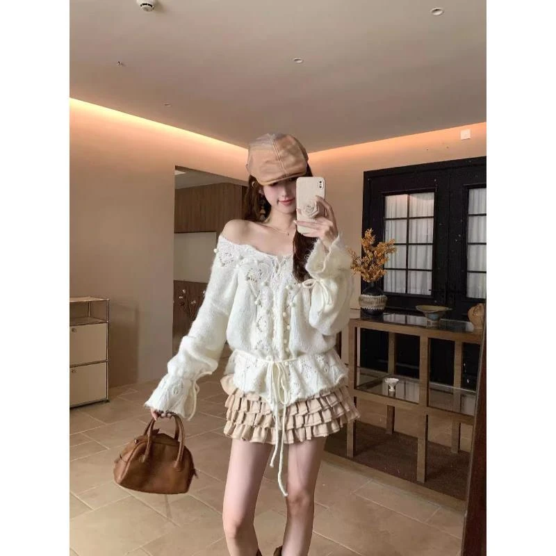 法式甜美气质套装v领镂空长袖针织衫毛衣女秋季蛋糕半身裙两件套