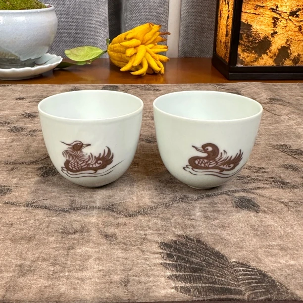 冯公窑 釉里红鸳鸯对杯小客杯