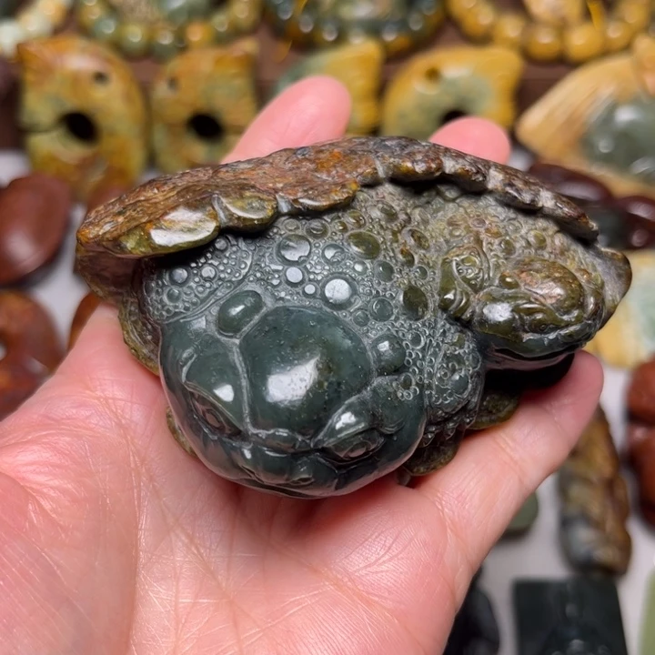 一****岫岩河磨玉（透闪石质玉）未镶嵌珠宝奇石