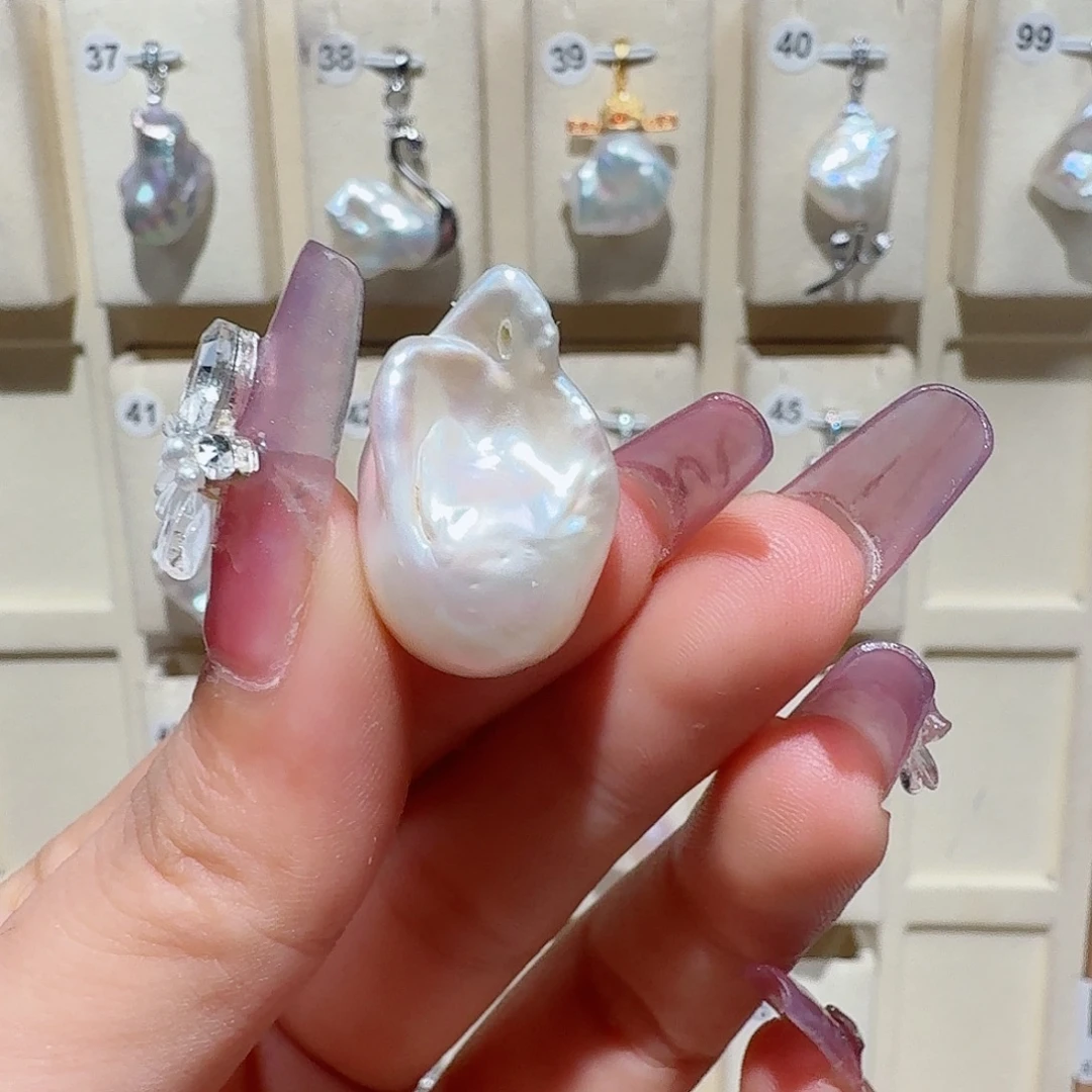 合金淡水珍珠颈饰