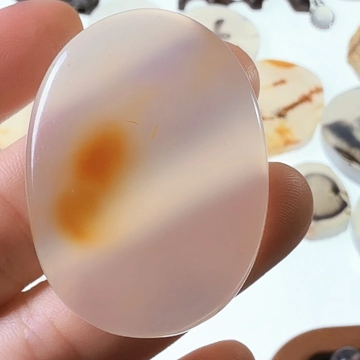 玛瑙/玉髓未镶嵌珠宝半成品