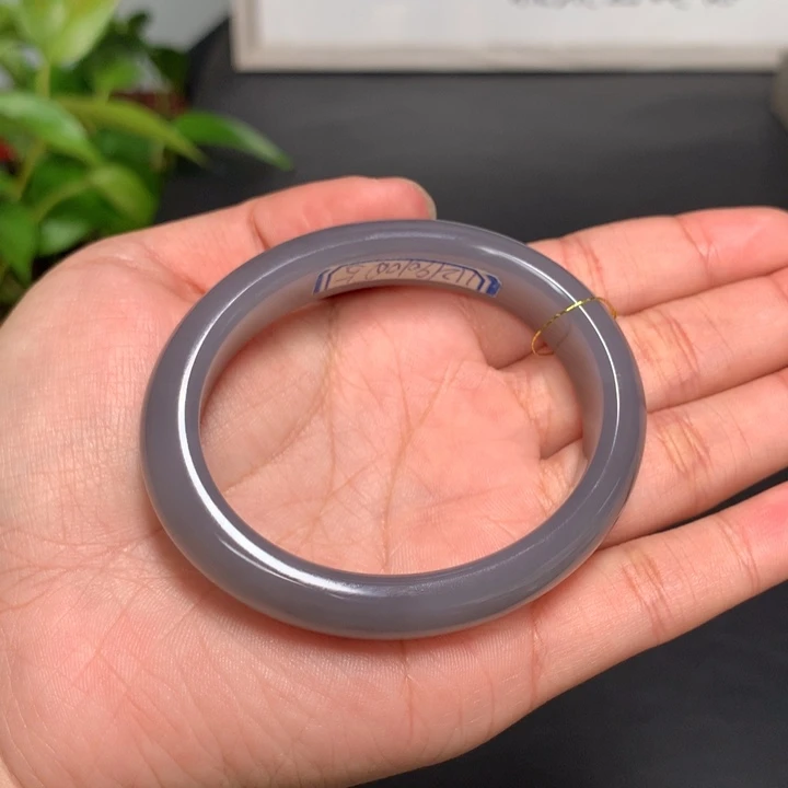 和田玉手镯未镶嵌56