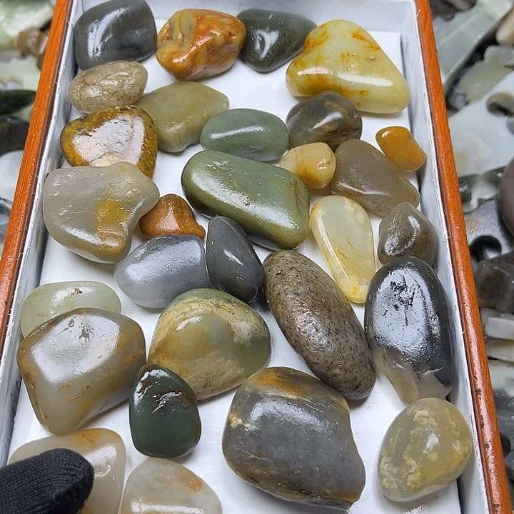 未镶嵌和田玉珠宝奇石