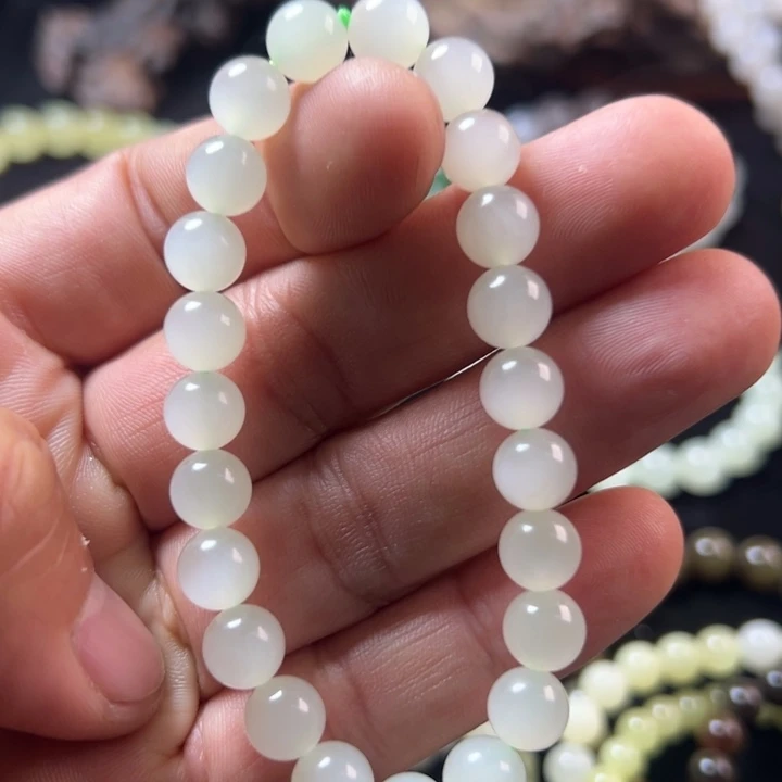 和田玉（糖玉）未镶嵌手链