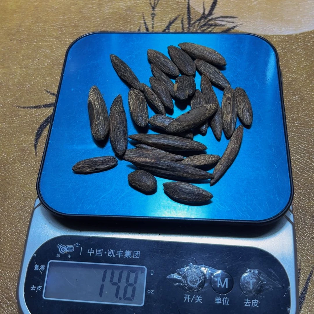沉香沉香碎屑李****）海南野料香