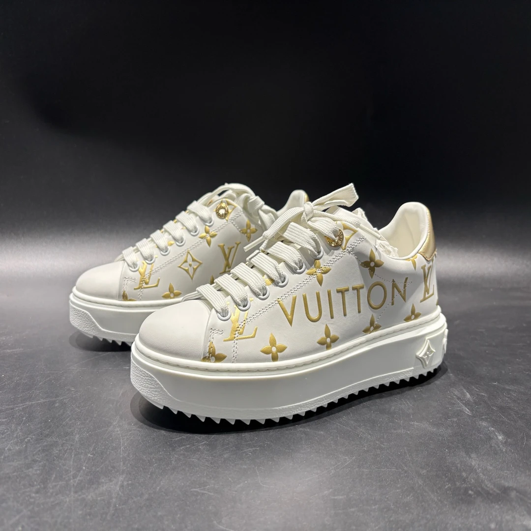 未使用 LouisVuitton/路易威登 lv time out 浮雕满印鞋36码/5306