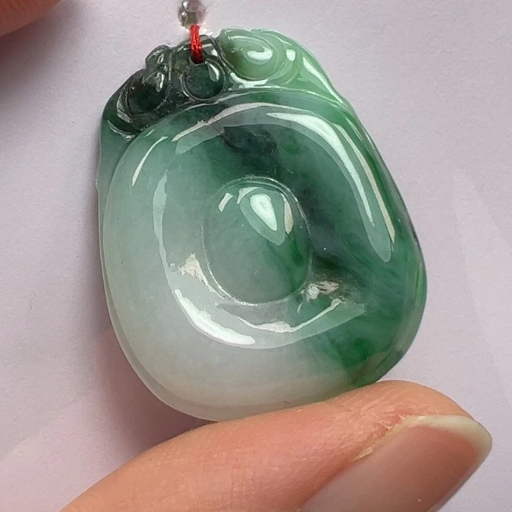 翡翠未镶嵌颈饰吊坠