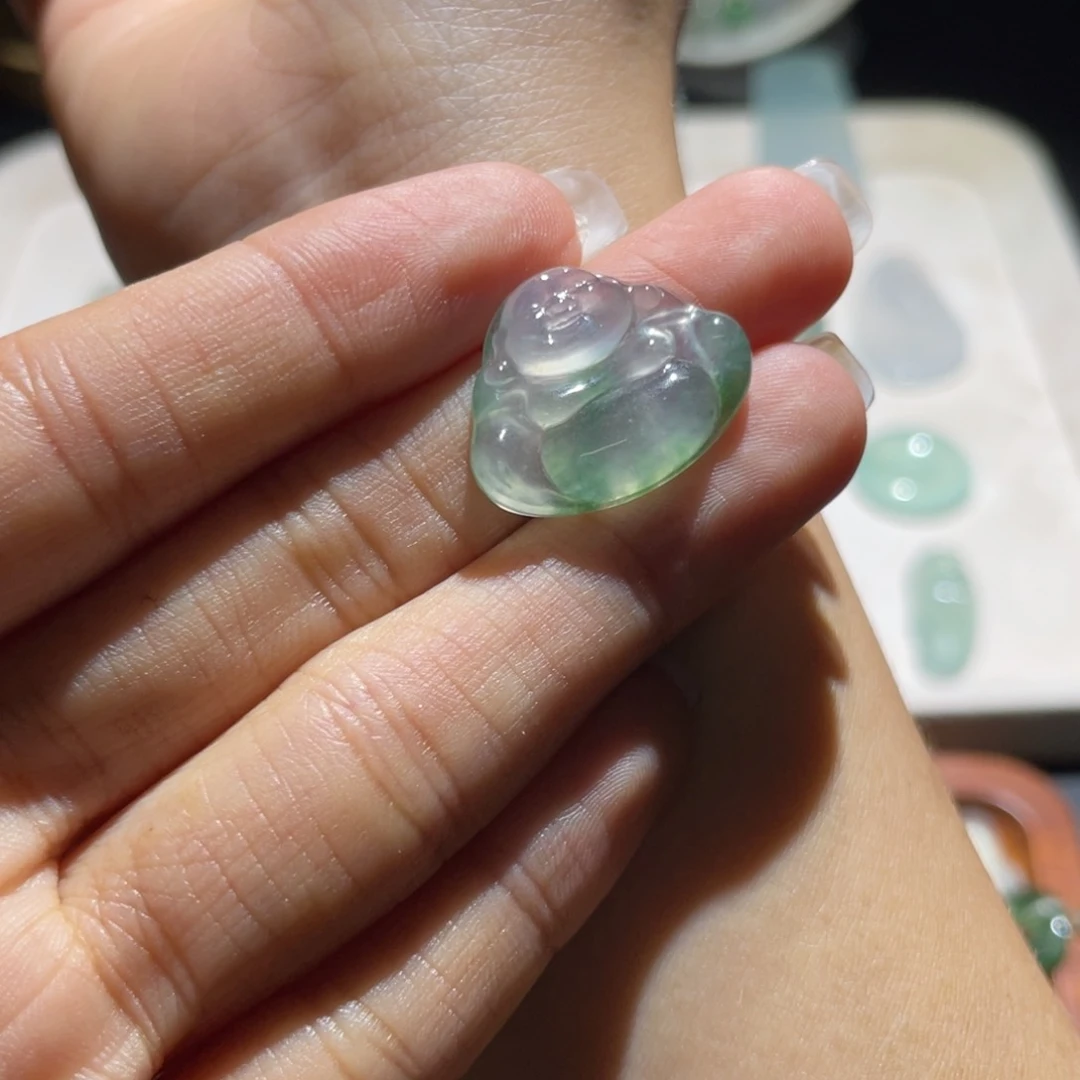 颈饰未镶嵌翡翠佛公