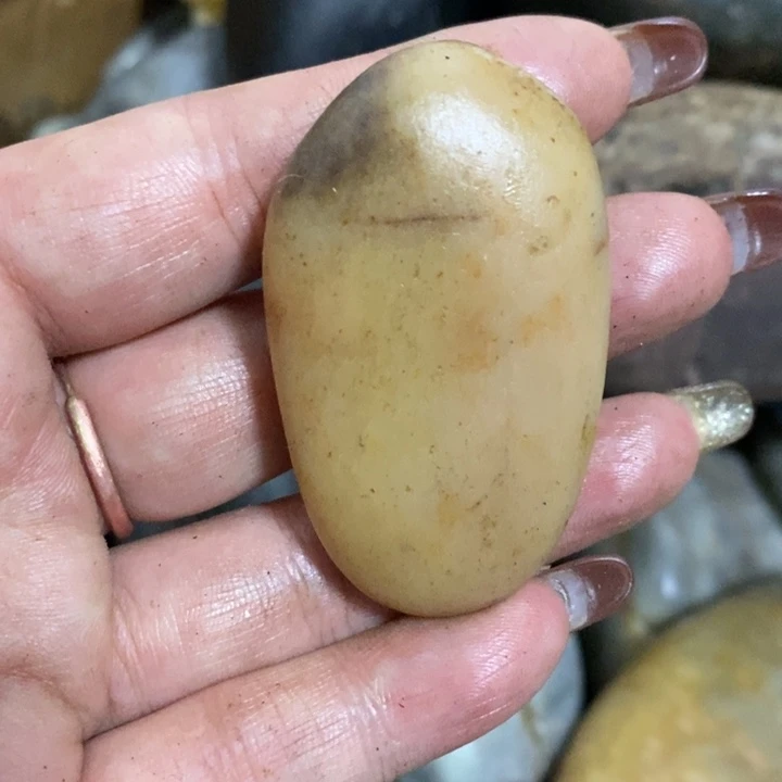 用***2和田玉未镶嵌挂件