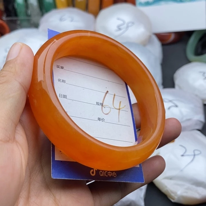 未镶嵌手镯石英质玉