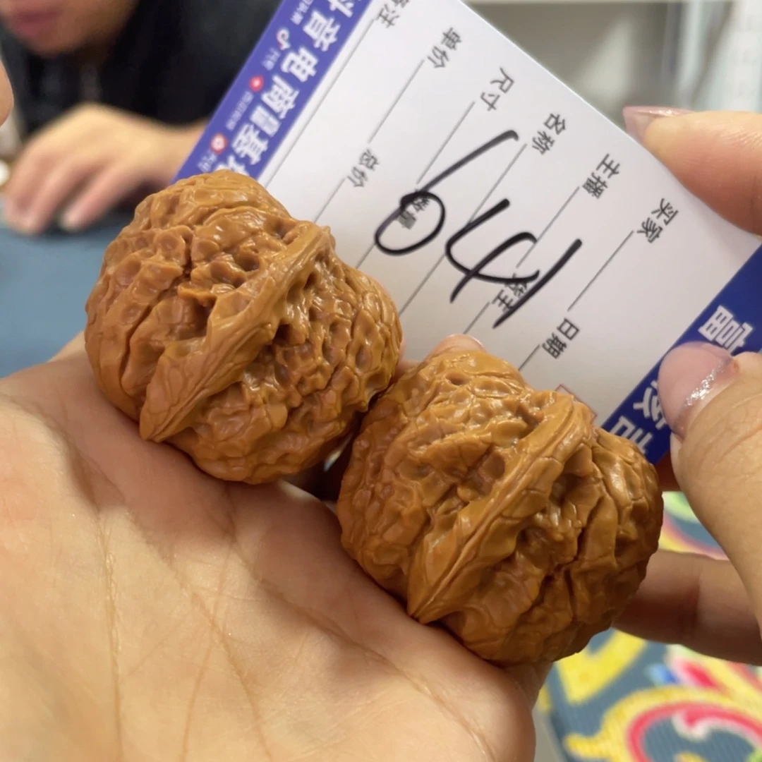 把件核桃38左右大肚子甲骨文开荒打地