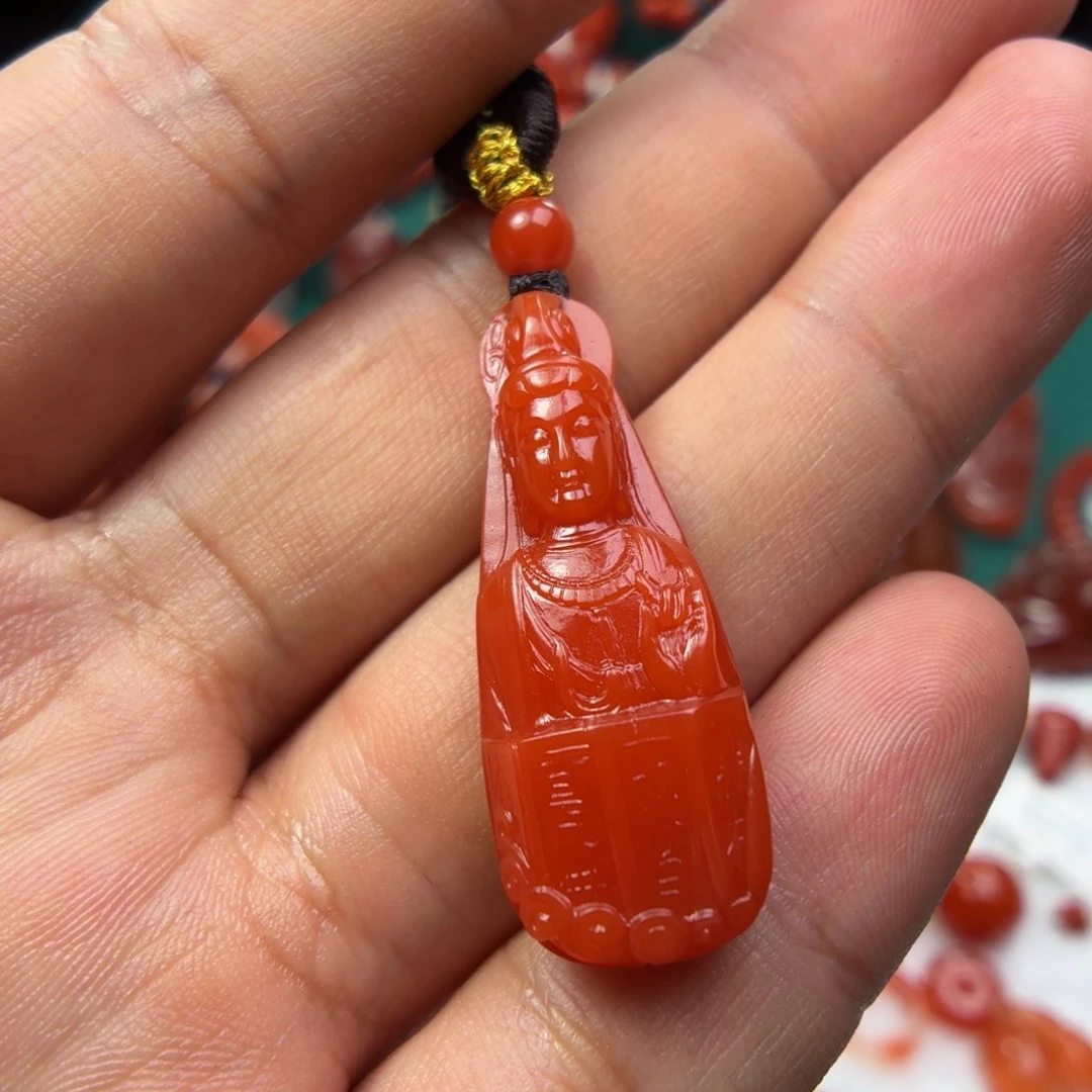王***斌南红玛瑙未镶嵌挂件