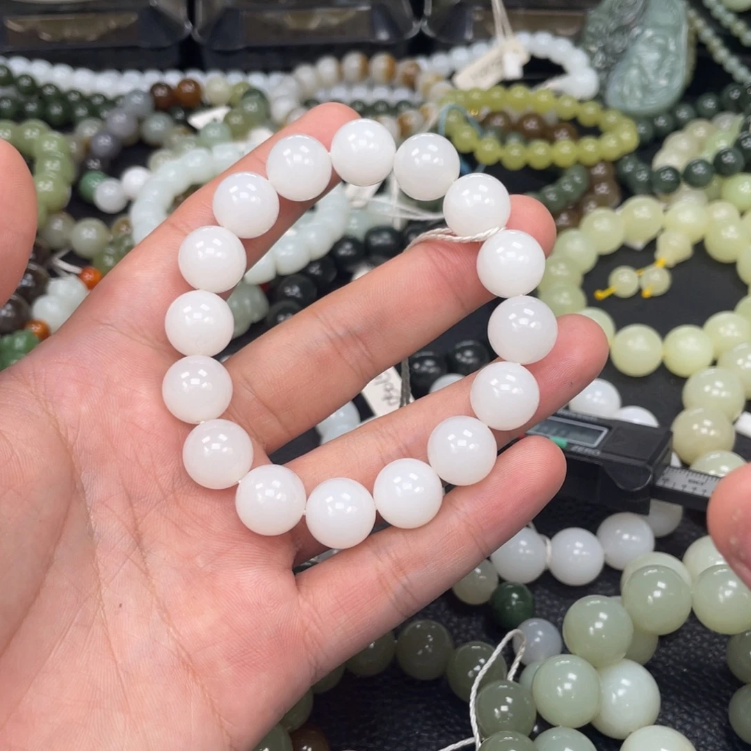 和田玉未镶嵌手链