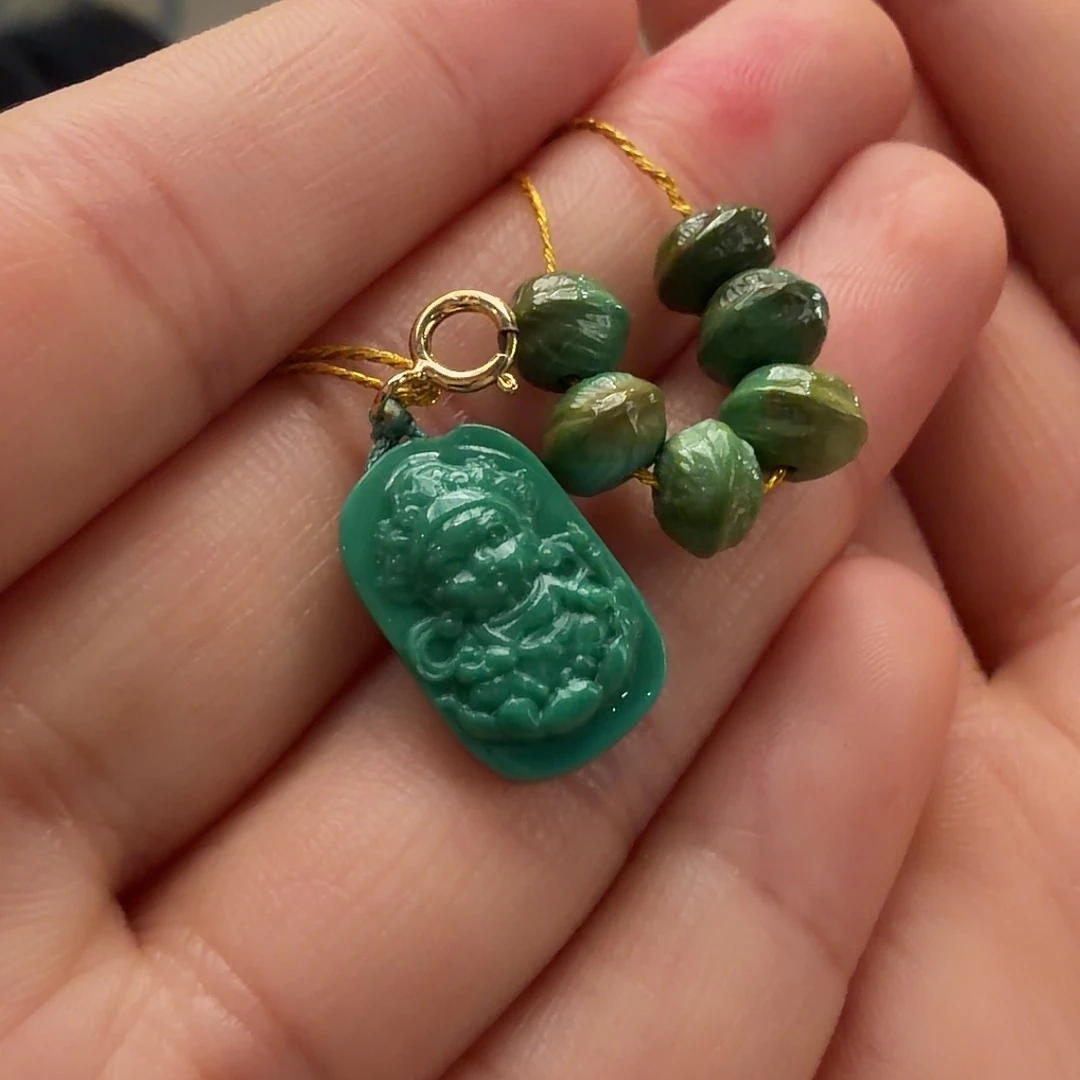 绿松石未镶嵌颈饰